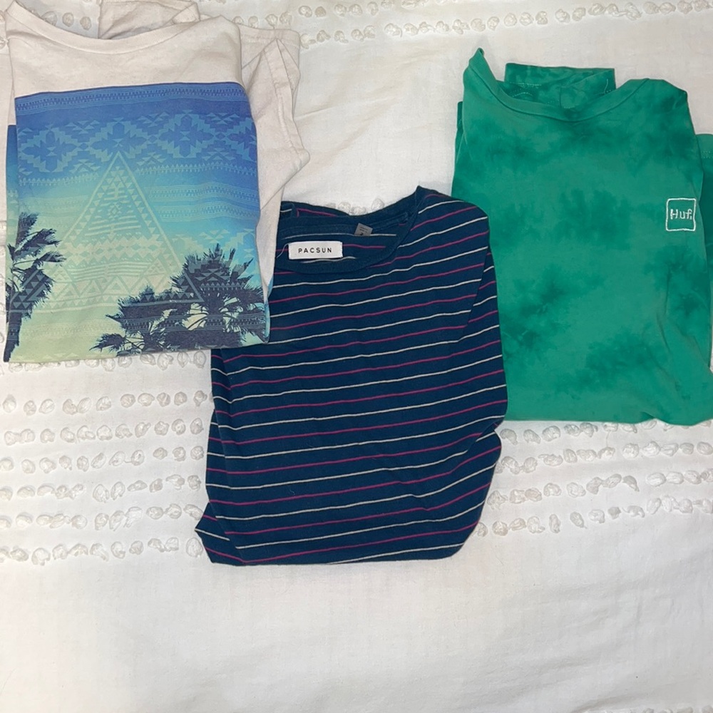 Bundle of 3 Small Men’s Short-Sleeve T-Shirts